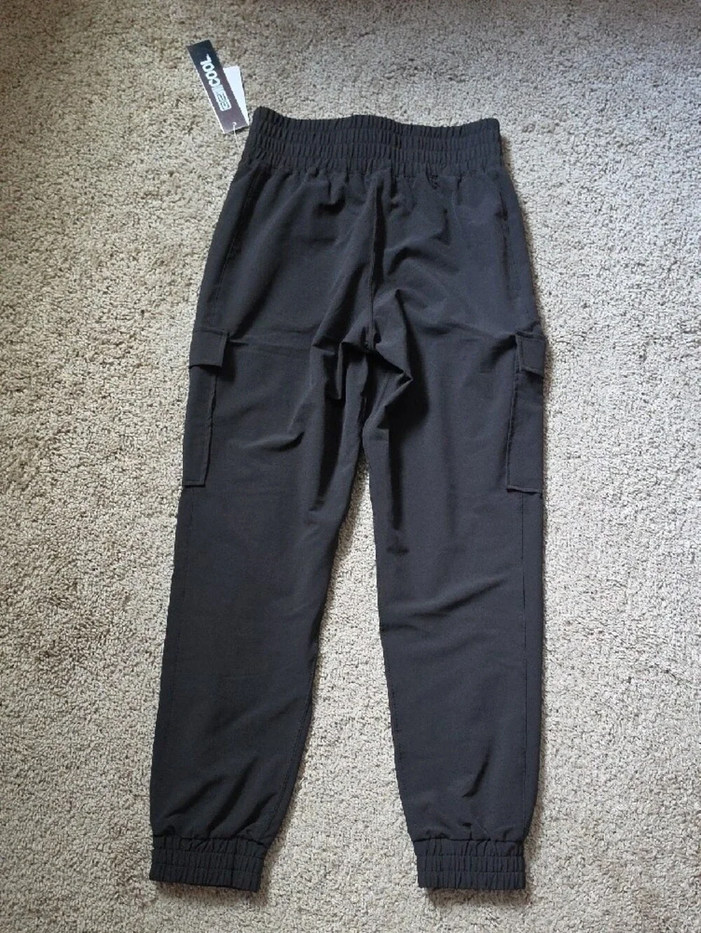 32 Cool black cargo